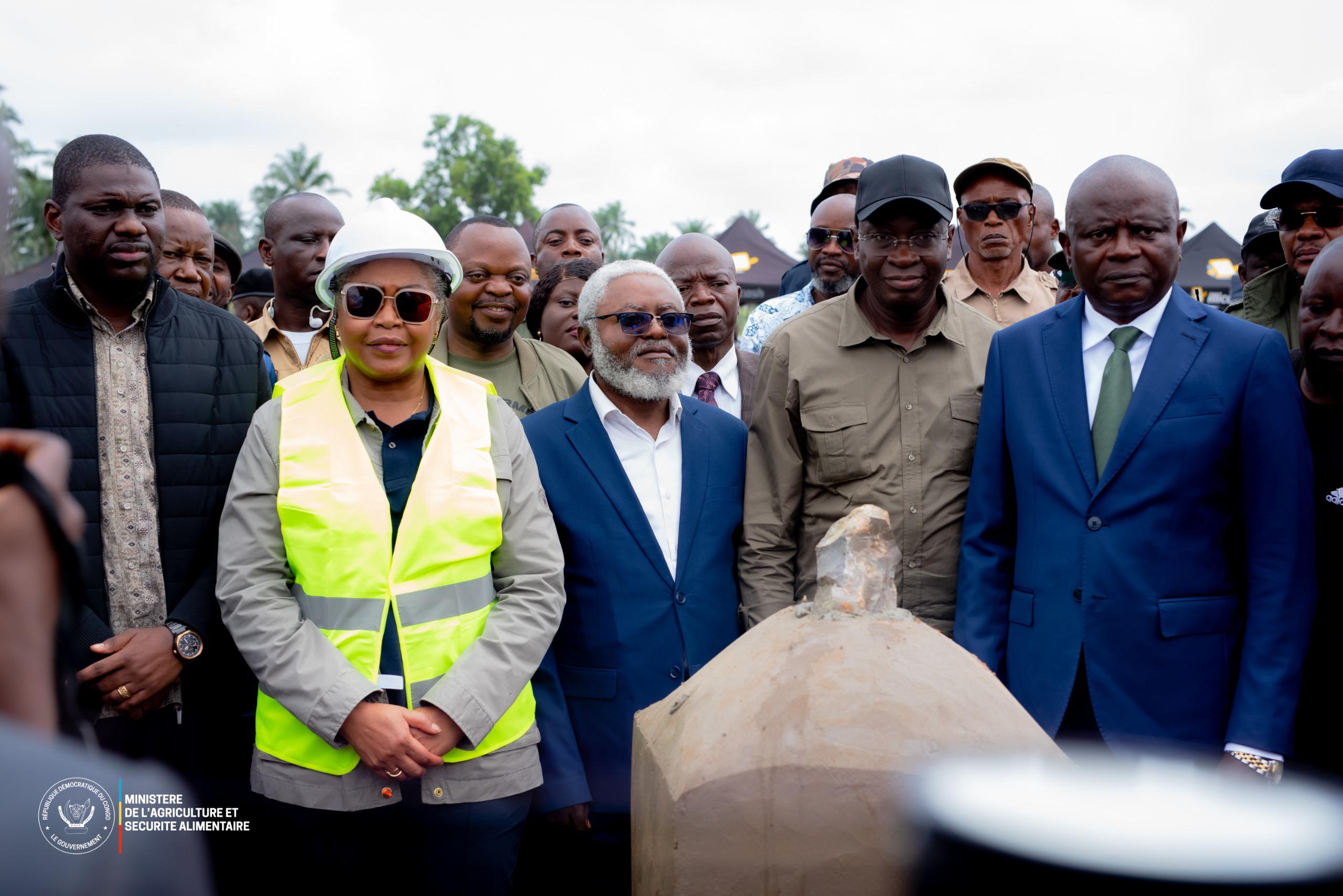 LANCEMENT DES TRAVAUX DE CONSTRUCTION DU CENTRE COMMUNAUTAIRE DES METIERS A MBANZA-NGUNGU